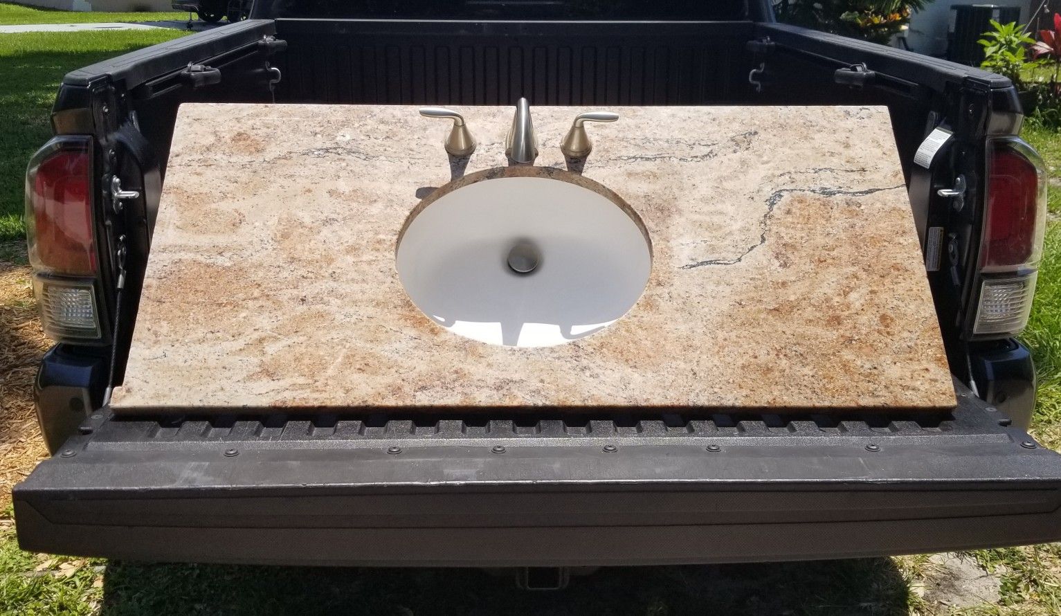 Bathroom Vanity Pair