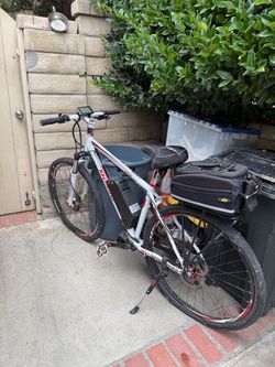 Mosso Electric Mountain Bike with Rear Rack Bag