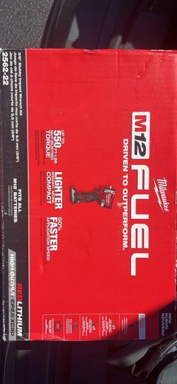 Milwaukee 3/8” stubby impact wrench KIT