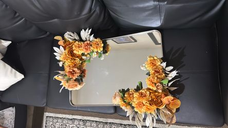 Wall mirror decor