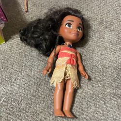 Moana doll sings great condition