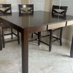 Wood Dinning Table 