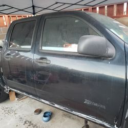 Chevy Gmc Colorado Canyon Doors Bed Door Part Parts
