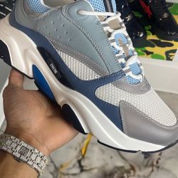 Dior B22s