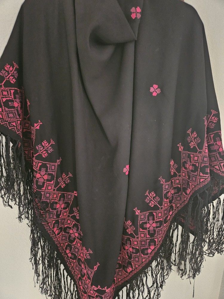 Elegant Shawl
