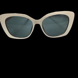 Off white Burberry unisex sunglasses
