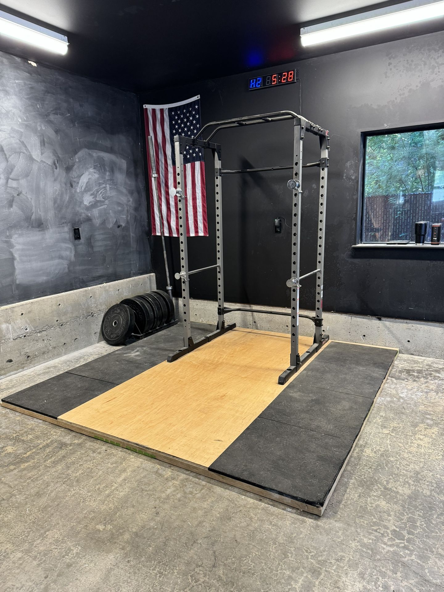 Home Gym Equipment - Powerlifting/Weightlifting