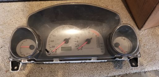 2000 - 2005 Mitsubishi eclipse speedometer