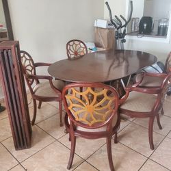 Dinning Table, 5 Chairs & Extension