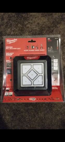 Milwaukee M12 Rover Light