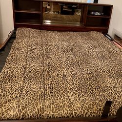 California King WATERBED Solid Wood