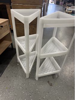 Corner shelves