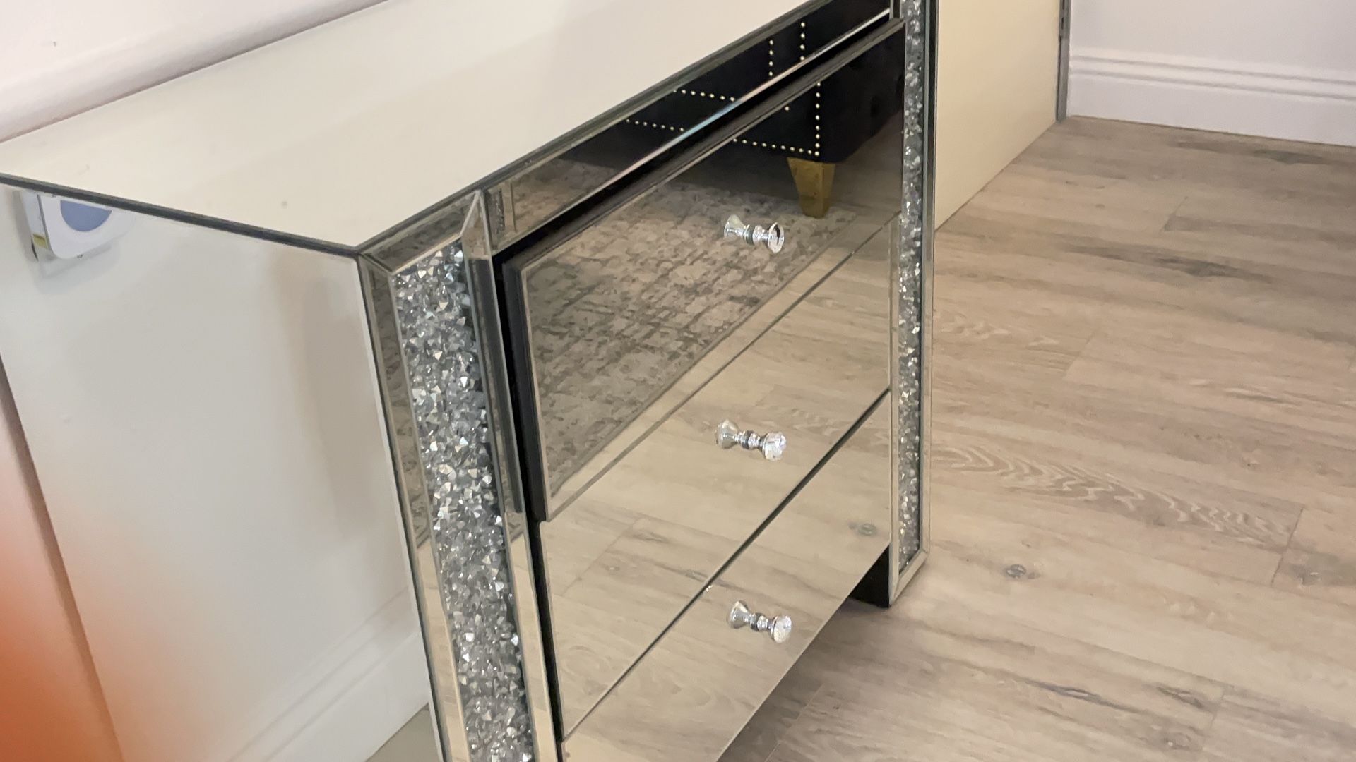 Aki-home Silver Sparkling Crystal Dresser