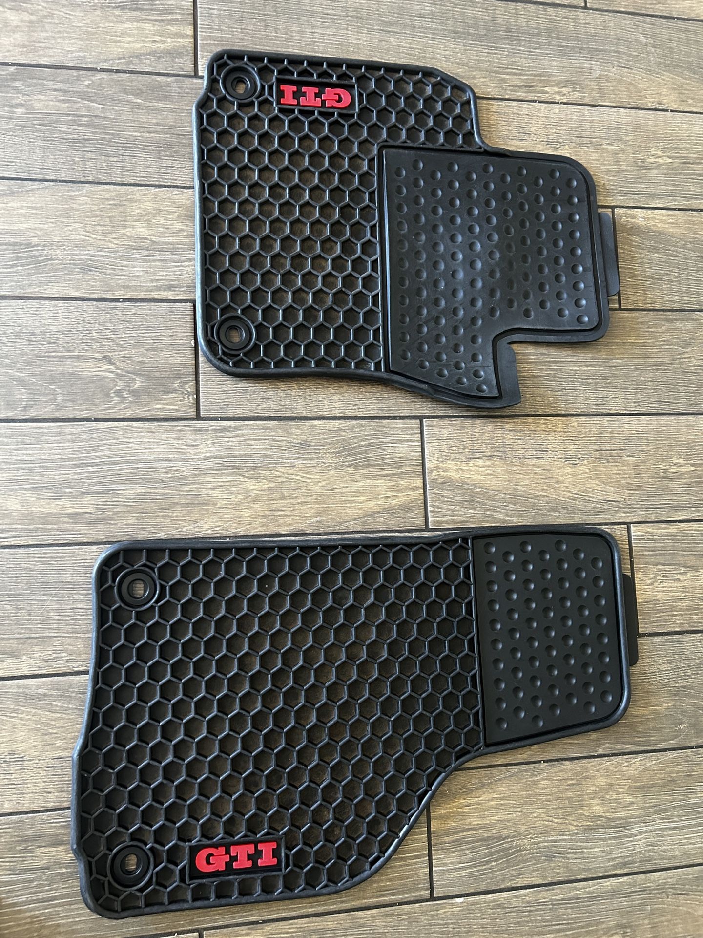 Genuine OEM Floor Mats Carpets VW Volkswagen Golf GTI 2006 2014 MK5 MK6