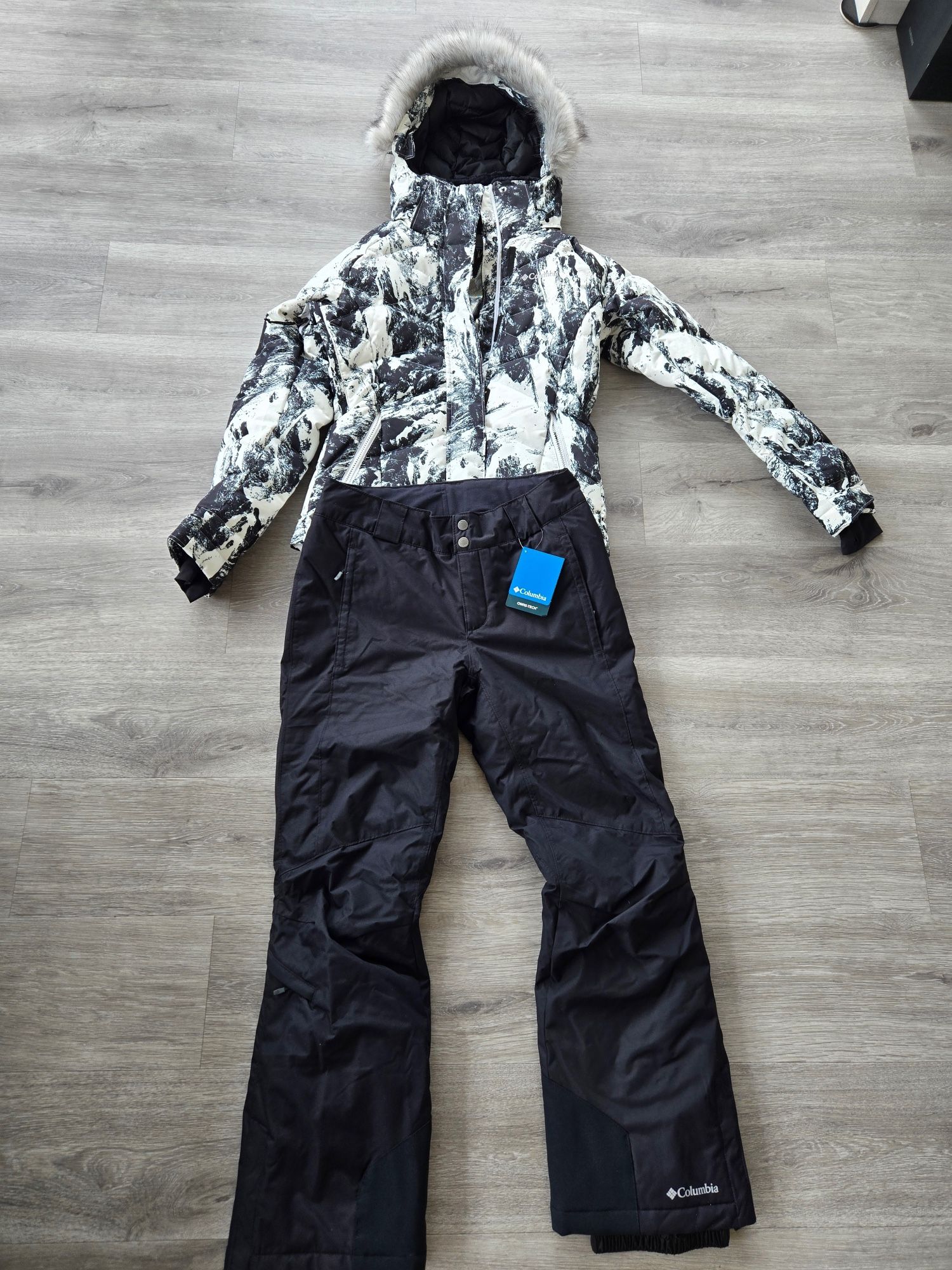 Columbia Women’s Snow Winter Gear Ski Snowboard - Pants (S) And Jacket (XS)