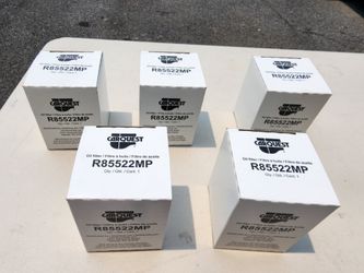 Selling (5) CARQUEST OIL FILTERS R85522MP