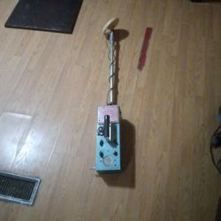 White Gold Hold Master Metal Detector 