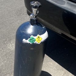 Helium Tank