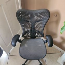 Herman miller mirra chair