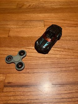 Kids Toy Bundle | Fidget Spinner + Toy Race Car | Bellflower