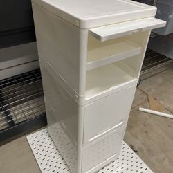 Container Store Plastic Storage In Great Shape