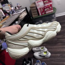 Adidas Intimidation Low Size 10