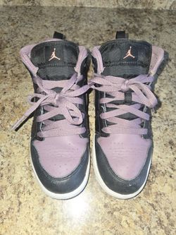 NIKE AIR JORDAN 1 MID SE