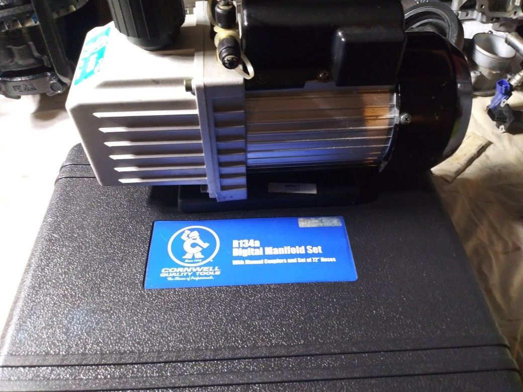 A/C 6 CFM Vacuum Pump. And digital gages cornwell