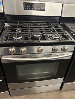 Samsung Gas Stove W/ Convention Oven