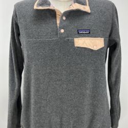 Patagonia sweater size x-small. Used like new PATAGONIA SYNCHILLA SNAP T FLEECE JACKET COAT GRAY