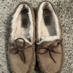 Ugg Dakota Moccasin 