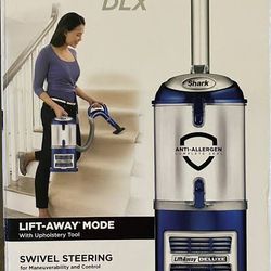 New SHARK DLX Lift away vacuum in box