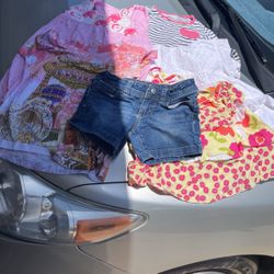 Girls Size 5 ////.  5.00  6 Ítems