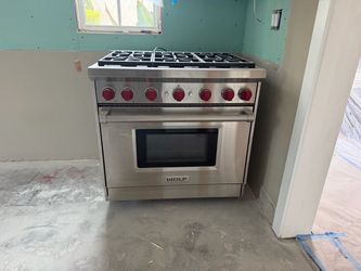 Wolf gas range