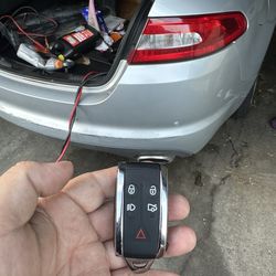 Car keys Llaves ignitions locks