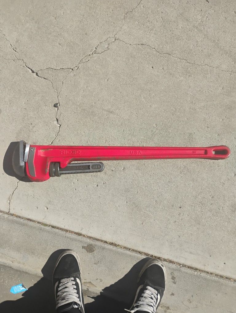 36" Ridgid Pipe Wrench 