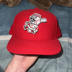 Cincinnati Reds Batting Practice Logo Fitted New Era Baseball Hat Size 7 1/4