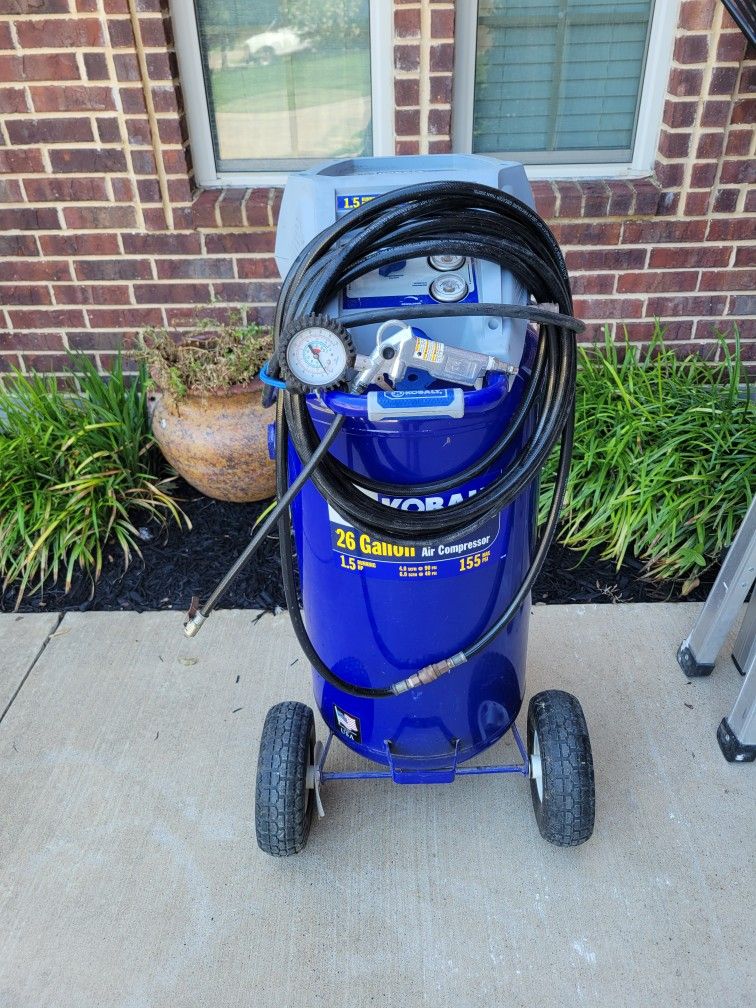 AIR COMPRESSOR Kobalt 26 gallon