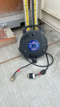 Retractable cord reels for sale