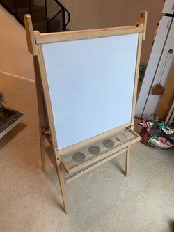 Easel for kids - like new