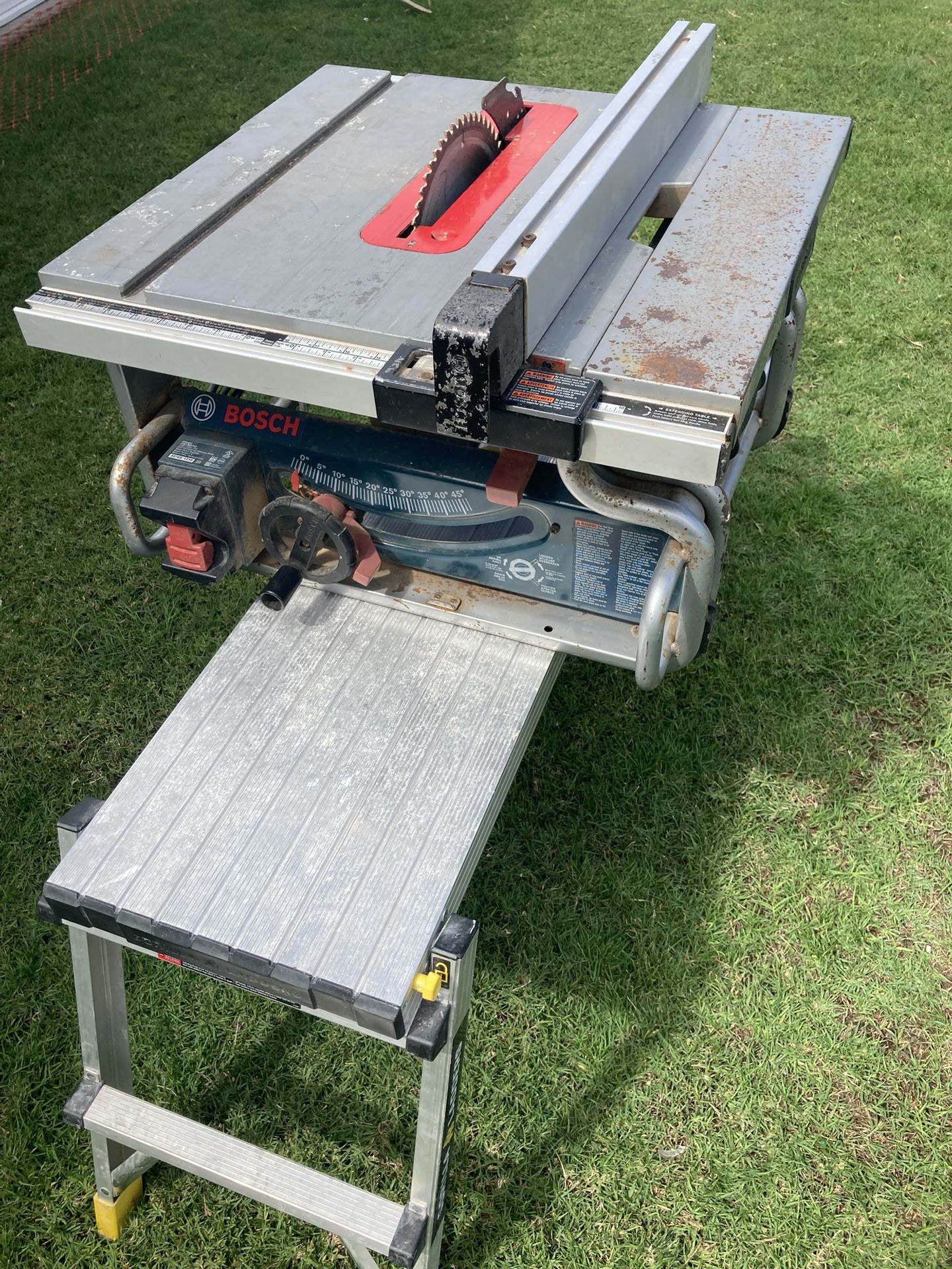 Bosch 10” Compact Table Saw