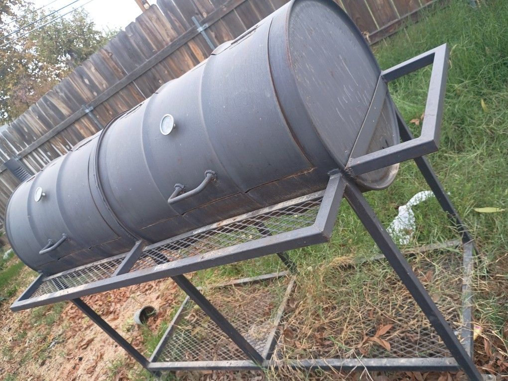 Customized Bill Double Smoker Barbecue Pit Very Solid Just Needs A Good Little Cleanup Maybe Pressurized