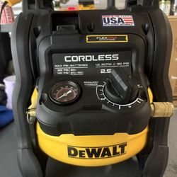 Dewalt DCC2520B 20V MAX 2-1/2 gal. Brushless Cordless Air Compressor (Tool Only)