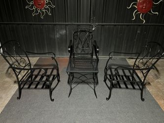 3 Aluminum Patio Chairs w/ Middle Small Metal Table
