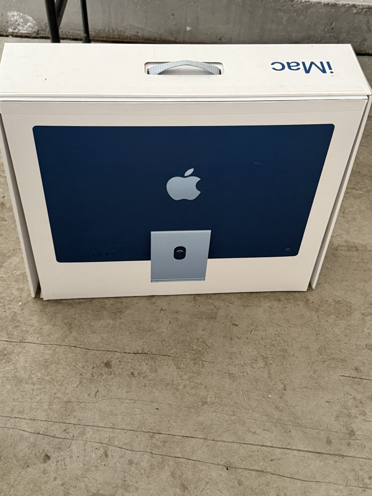 iMac 24" with Retina 4.5K display All-In-One - Apple M1 - 8GB Memory - 256GB SSD - w/Touch ID - Blue