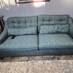 Comfortable 2 Seat & Sofa