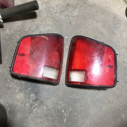 GMC Sonoma Chevy S10 Taillights