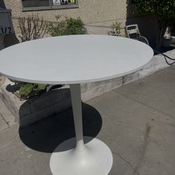 high table is disassembled
