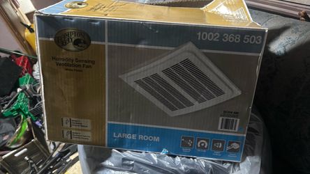 Hampton Bay Humidity Sensing Ventilation Fan