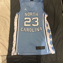 Jordan UNC Jersey Small